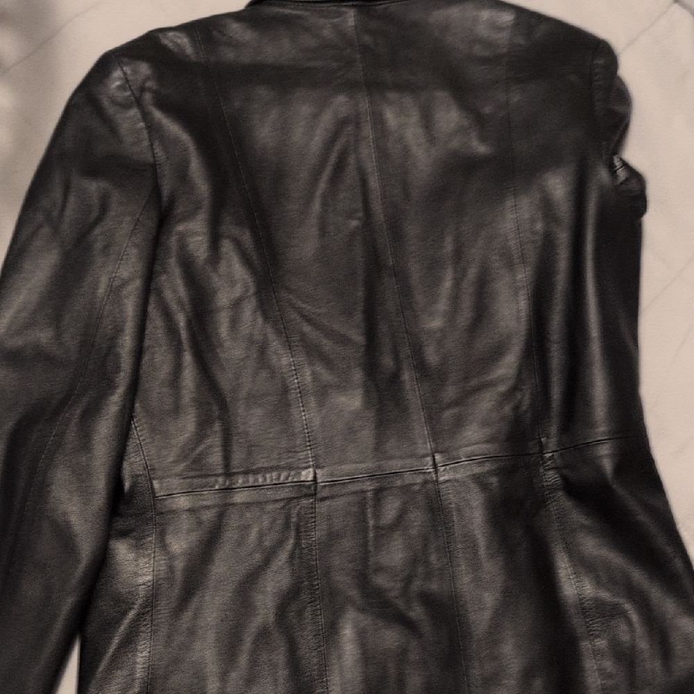 Women's Black Leather Jacket - Picture 5 of 5